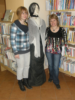 Knihovna Litomyšl - s Boženou Němcovou :-)